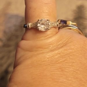 Sterling silver 925 engagement ring womens zirconia diamond size 9. 199.00